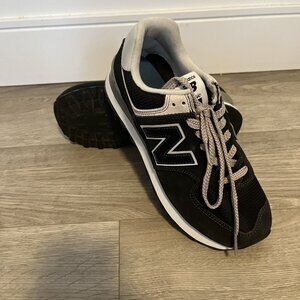New Balance 574 Core - Black ML574EVB SIZE 7 WIDE (2E)